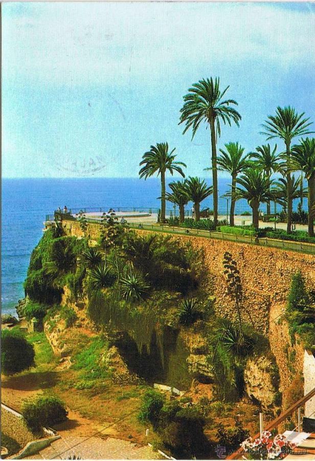 Apartamento En Nerja Luaran gambar