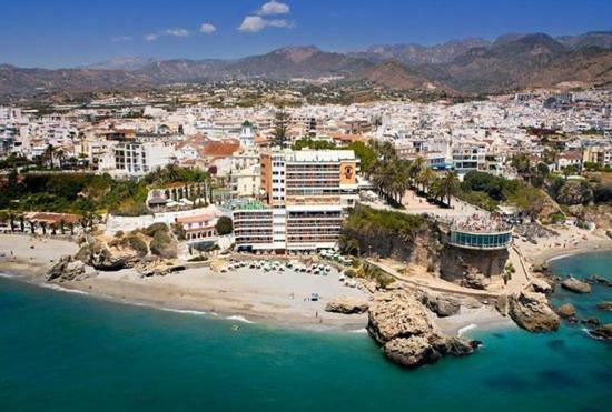 Apartamento En Nerja Luaran gambar