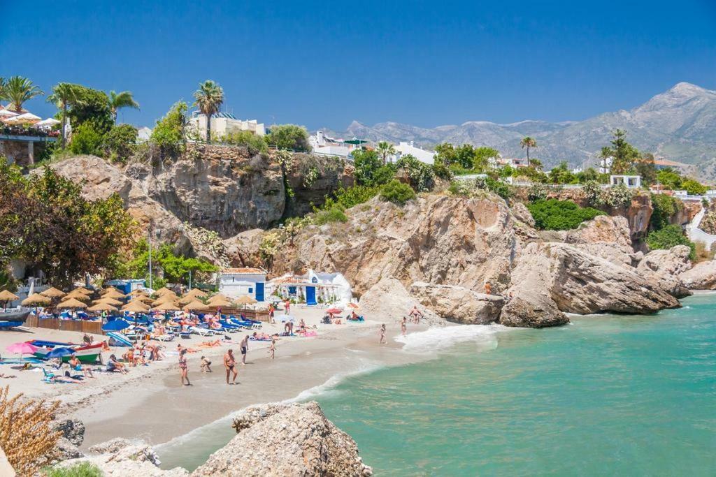 Apartamento En Nerja Luaran gambar