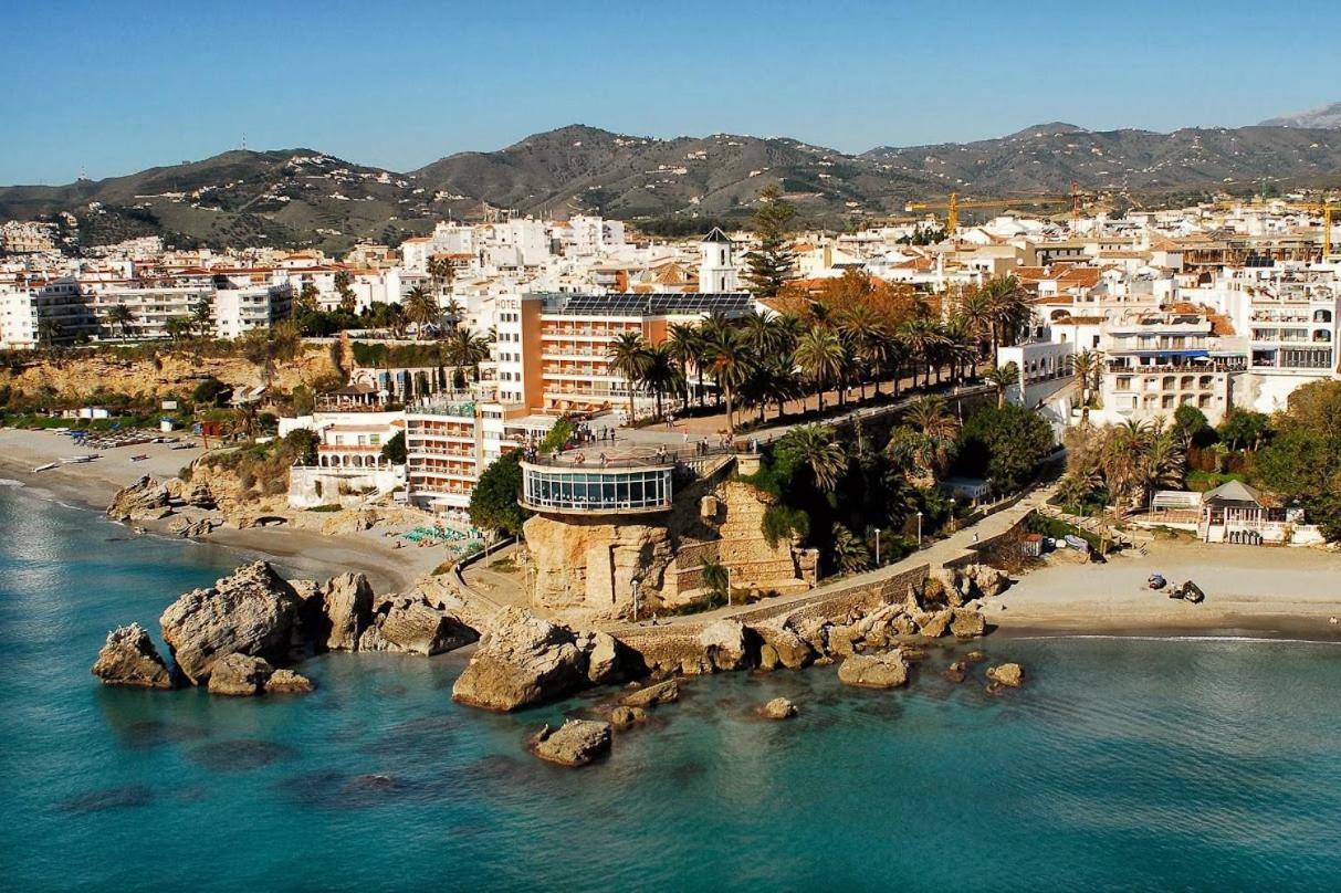 Apartamento En Nerja Luaran gambar