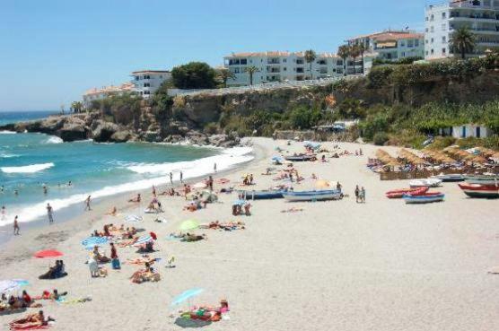 Apartamento En Nerja Luaran gambar